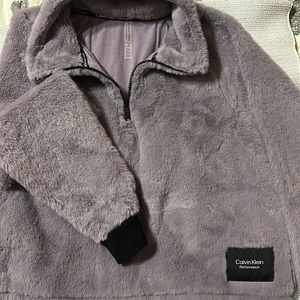 Beautiful lilac/lavender colored short sweater.